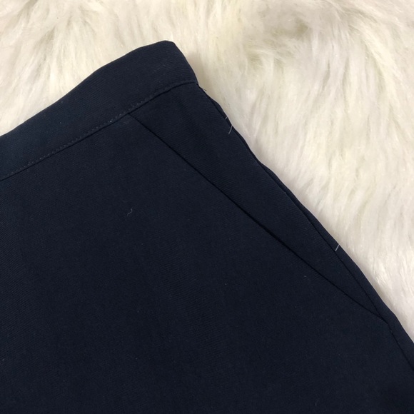 Navy mini skirt - Picture 2 of 3